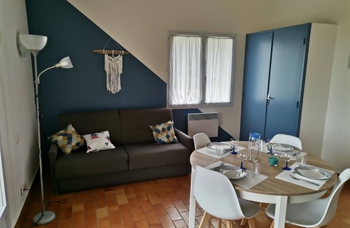 Prailles Other | OLYDEA LE LAMBON