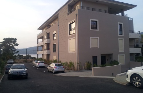 Propriano Apartment | On the way to the beaches, a new luxury residence, T3, sleeps 6.
