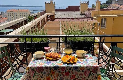 Riou - Petit Juas - Av de Grasse Apartment | Palais Gothique