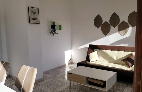 Noailles Apartment | Panier de Papet | Central Vx-Port, Cours Julien