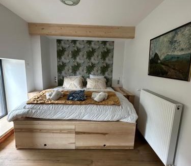 Saint-Victor-la-Riviere Ski Chalet | Parador Vert