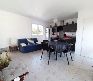 Mimizan-Plage Apartment | Patio de Flore