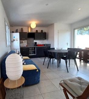 Mimizan-Plage Apartment | Patio de Flore