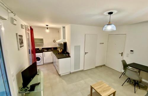 Riou - Petit Juas - Av de Grasse Apartment | Paul Doumer 1 SCLS - Wifi, Clim, Parking