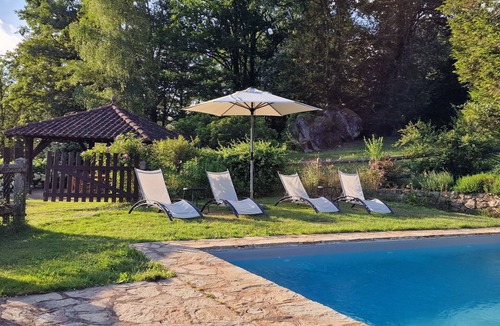 Perigord Nontronnais House | Peaceful country house with swimming pool surrounded by forest