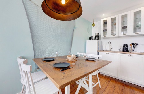 Camaret-sur-Mer Apartment | Peaceful Retreat on the Port of Camaret
