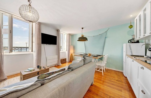 Camaret-sur-Mer Apartment | Peaceful Retreat on the Port of Camaret
