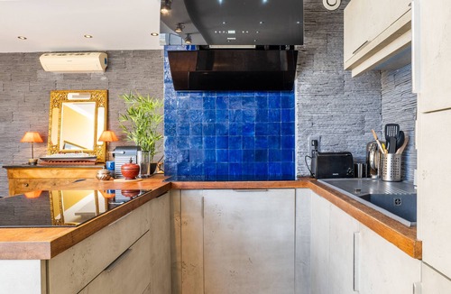 Pointe Croisette Apartment | Penthouse Duplex with Rooftop Terrace