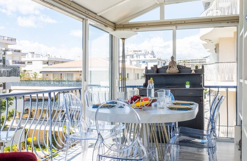 Pointe Croisette Apartment | Penthouse Duplex with Rooftop Terrace