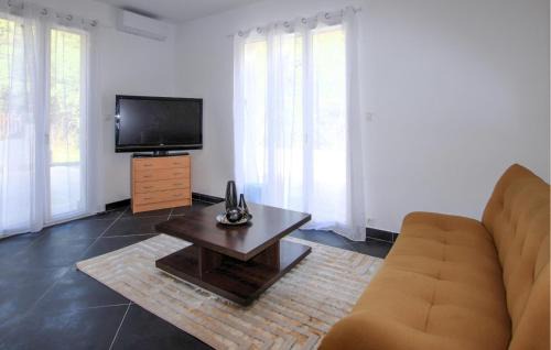 Saint-Peray House | Pet Friendly Home In Saint-Péray With Sauna