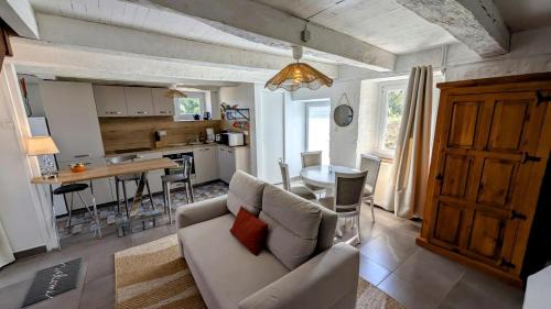 Cheissoux House | Petit villetelle