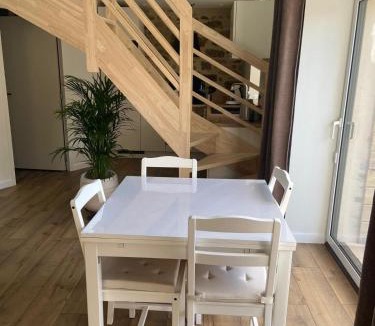 Ploudaniel House | Petite maison à la campagne