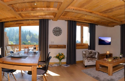 Chamonix City Centre Apartment | Planards - an apartment that sleeps 6 guests in 3 bedrooms
