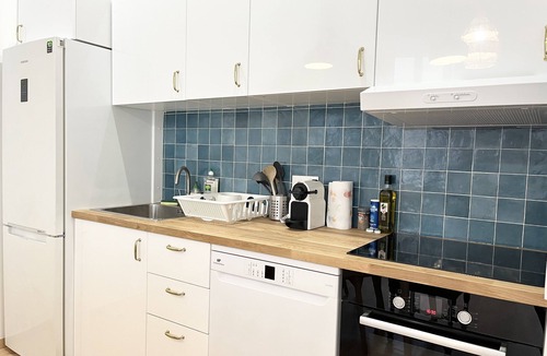 Le Camas Apartment | Pleasant 3-bedroom flat in the center of Marseille