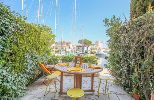 Port Grimaud Apartment | Pleasant flat located in ground garden with loggia