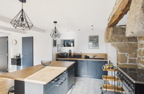 Ploemel House | Plein centre - Grande maison pour 10 avec jardin