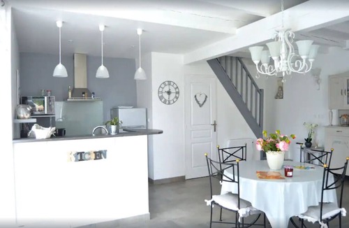 Chambon House | Plume 4* charming gites with swimming pool, golf practice and children's playground