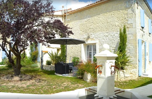 Chambon House | Plume 4* charming gites with swimming pool, golf practice and children's playground