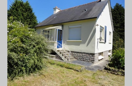 Rostrenen House | Pointers