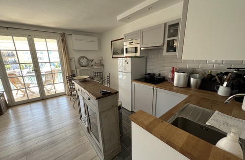 Port Grimaud Apartment | PORT GRIMAUD: Dream apartment in a quiet and precious neighborhood