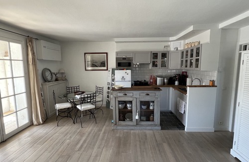 Port Grimaud Apartment | PORT GRIMAUD: Dream apartment in a quiet and precious neighborhood