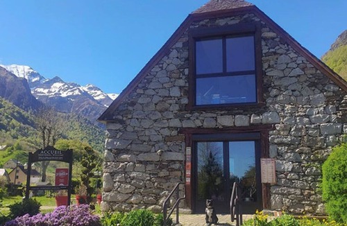 Estaing House | Practical mobile home, pets welcome - 4 guests
