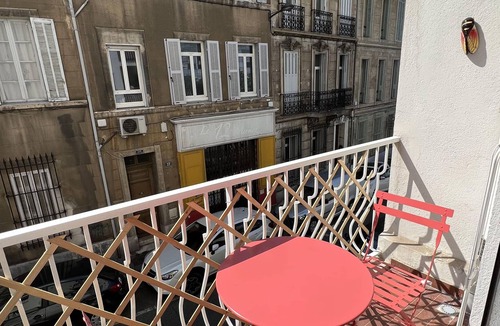 Le Rouet Apartment | Prado Périer: Central studio near the stadium