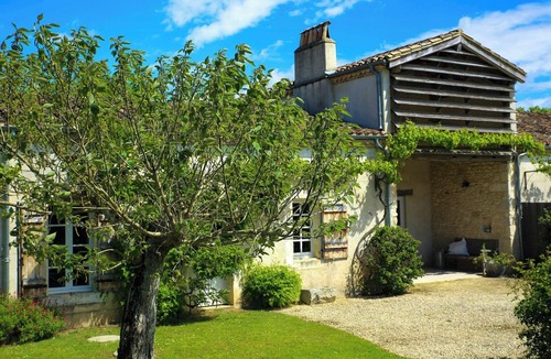 Monflanquin House | Private hamlet in Sud Périgord