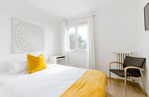 Le Ray House | Private room in renovated apartment - Tram 1 min walk