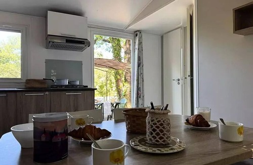 Esparron-de-Verdon House | Provence Mobile Home, 2 Bedrooms, Sleeps 2–5 – Air Conditioning, Sleeps 5