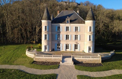 Martel Bed & Breakfast | Queen's Escape