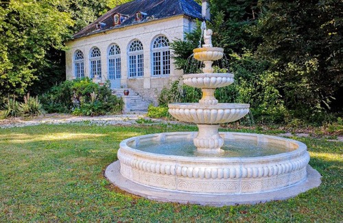 Martel Bed & Breakfast | Queen's Escape