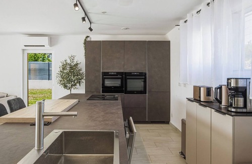 Trans-en-Provence Villa | Quiet and spacious 208 m² villa with swimming pool & air conditioning