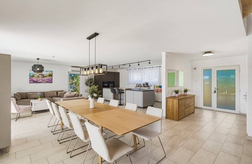 Trans-en-Provence Villa | Quiet and spacious 208 m² villa with swimming pool & air conditioning