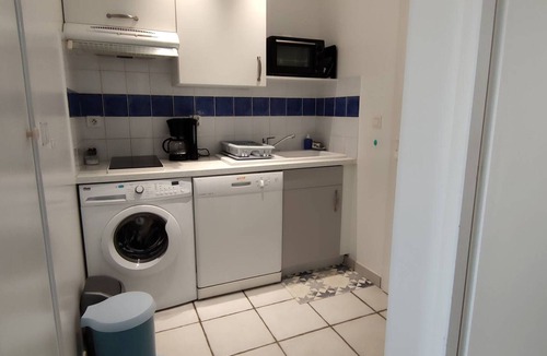 Cheray House | Quiet apartment with pool in Saint-Georges-d'Oléron
