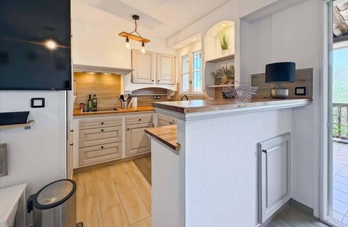La Rouviere Apartment | Quiet apartment with panoramic views and swimming pool