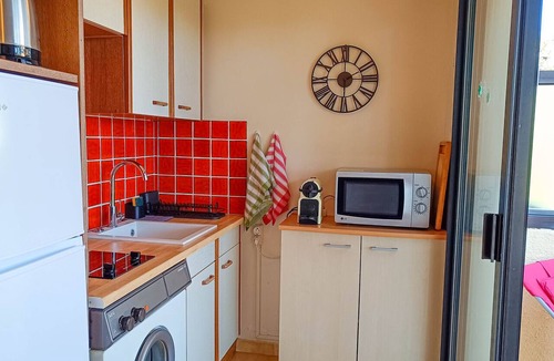 Boulouris-sur-Mer Apartment | Quiet, Beaches 900 m, Nice Terrace, Air-condition