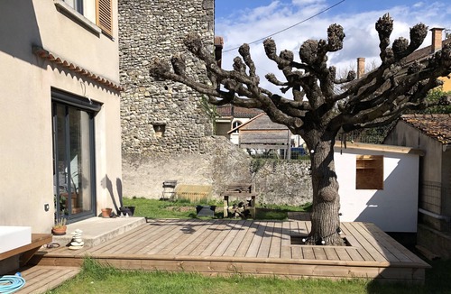 Aouste-sur-Sye House | Quiet bright house with garden - 2 bedrooms sleeps 5