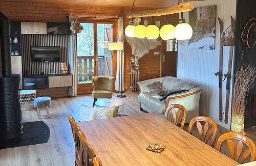 Aromas Ski Chalet | Quiet chalet with panoramic views, completely renovated in 2025