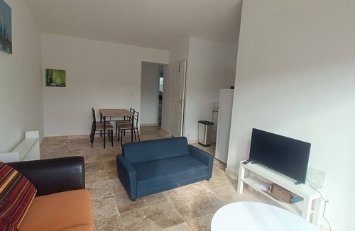 Etables-sur-Mer Ski Chalet | Quiet cottage near the sea