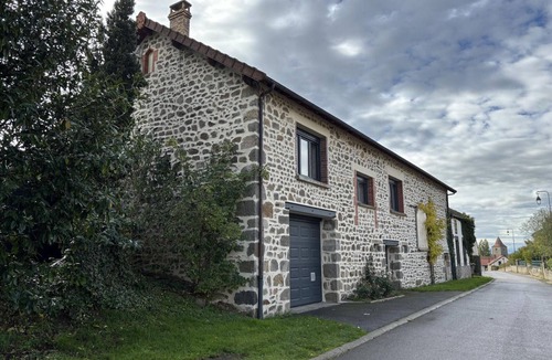 Sainte-Therence Cottage | Quiet cottage with indoor pool, Wi-Fi, and pets allowed