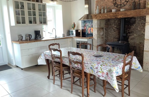 Le Bourdeix House | Quiet country property, sleeps 6-8, linen provided