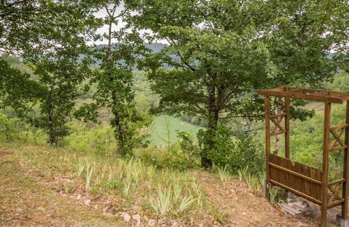 Blanquefort-sur-Briolance House | Quietly located house with private pool