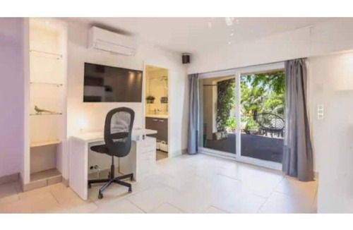 Antibes House | Quiet, friendly BOTTOM FLOOR OF A VILLA with Pool, Air Conditioning, and Riva Event