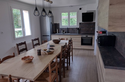 Lamballe House | Quiet house in a large park. Close to the coast and shops!