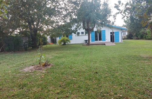 Labenne House | Quiet house in large enclosed garden with trees