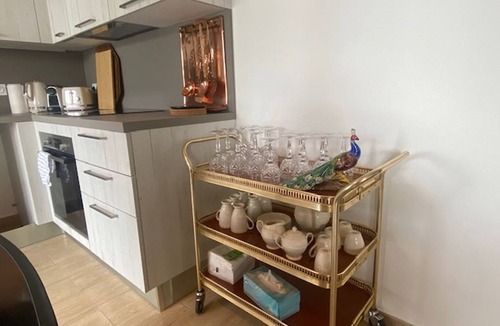 Peone Apartment | Quiet, luxury, south-facing terrace 100m from the slopes