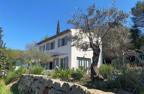 Montauroux Villa | Quiet, recent villa with 8x4 pool, 5 mns from lake and shops.