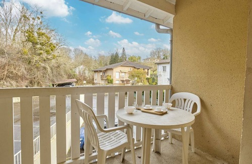 Barbotan-les-Thermes Apartment | Quiet studio with Wifi and parking in Barbotan-les-Thermes