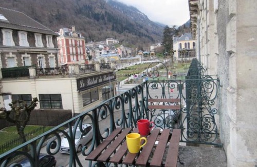 Cauterets Apartment | Résidence Angleterre